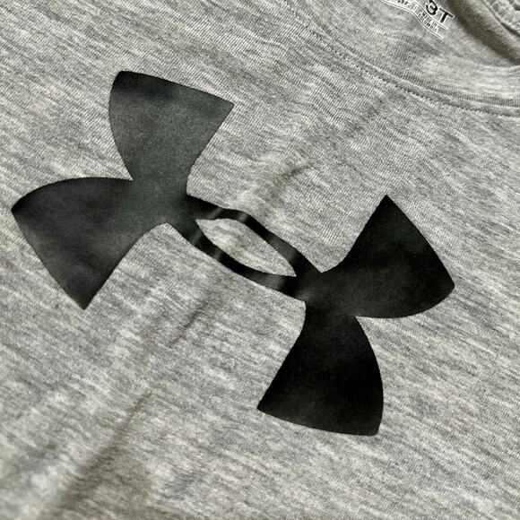 Under Armour Light Gray Shirt - Picture 2 of 3